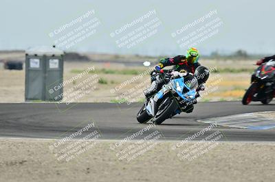 media/Apr-18-2025-TrackDaz (Fri) [[45f5874c44]]/C Group/Session 1 (Turn 7)/